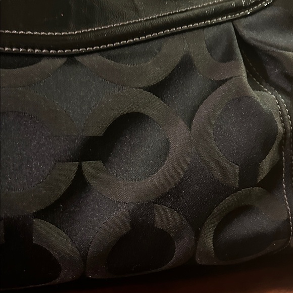 Coach Black Signature Shoulder Bag - Picture 7 of 11
